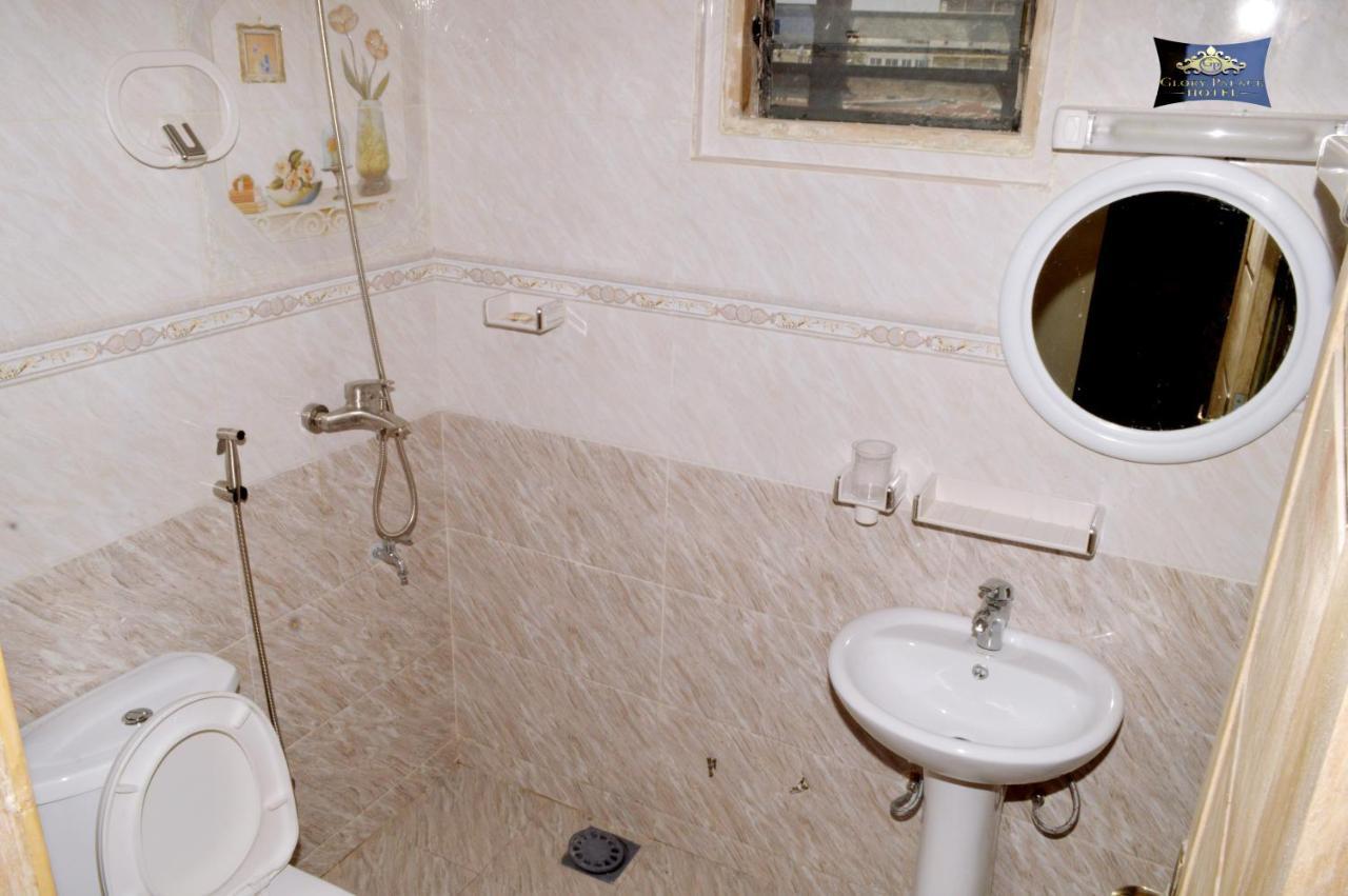 Glory Palace Hotel Cotonou Bagian luar foto