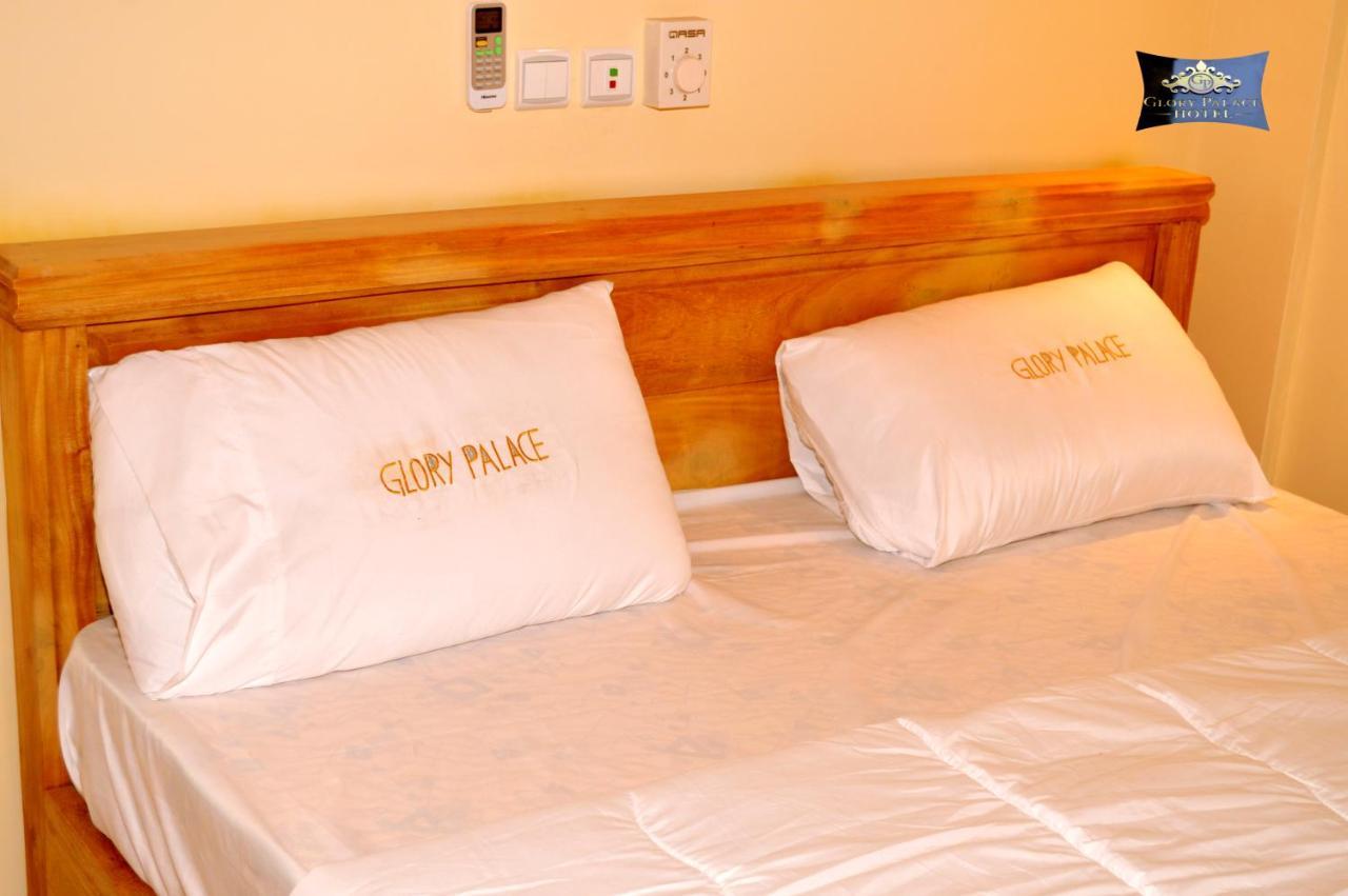Glory Palace Hotel Cotonou Bagian luar foto